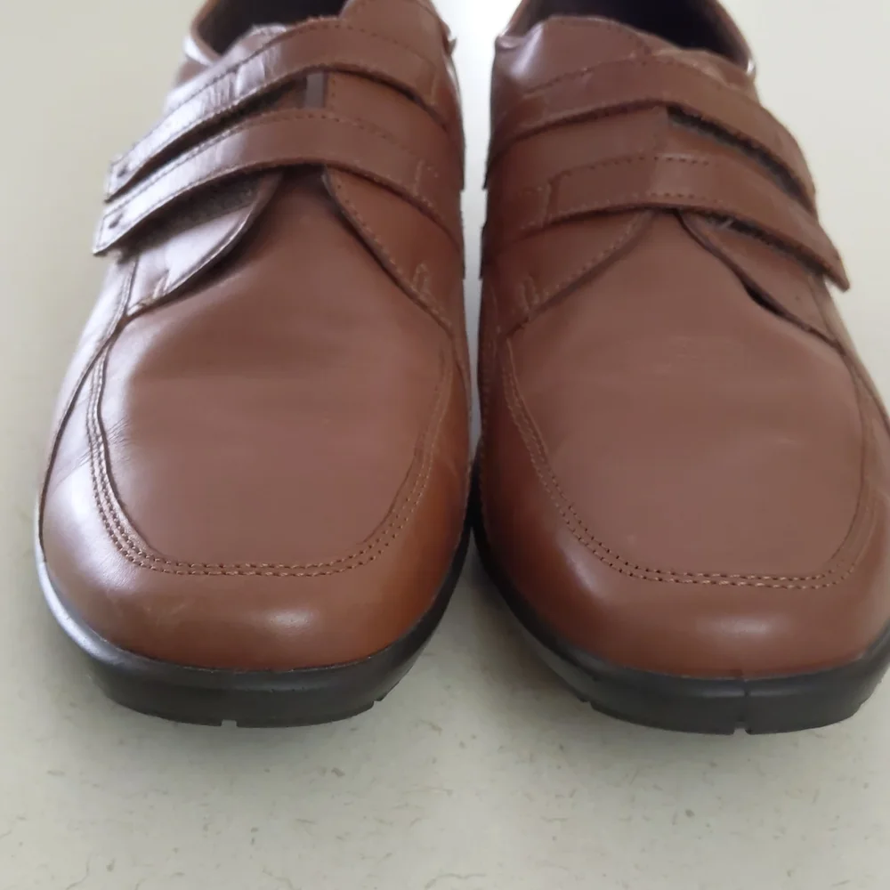 Ecco women slip